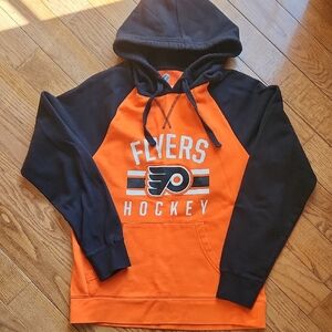 NWOT Mens Flyers Hoodie